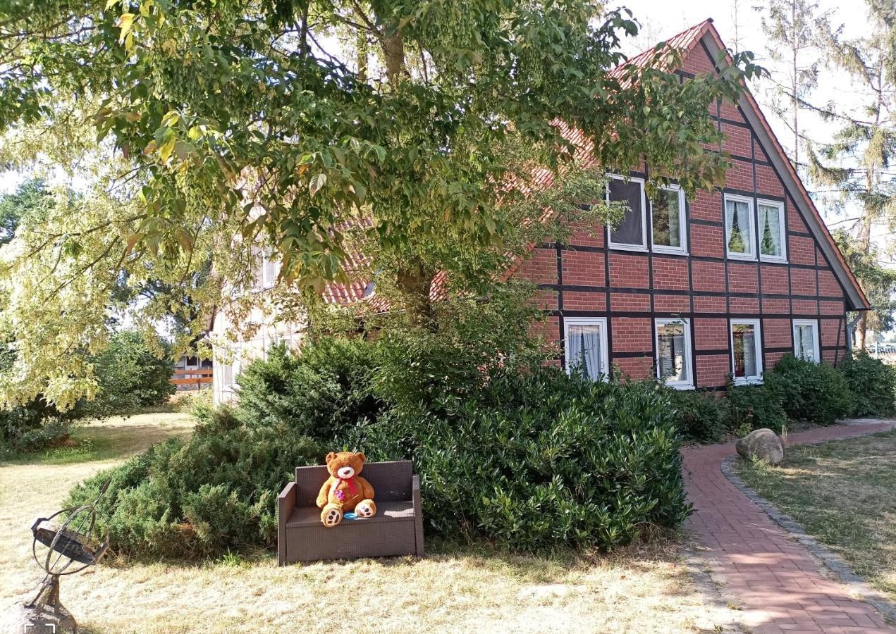 Ihr Ferien Hotel Brunnenhof Suhlendorf Esterno foto